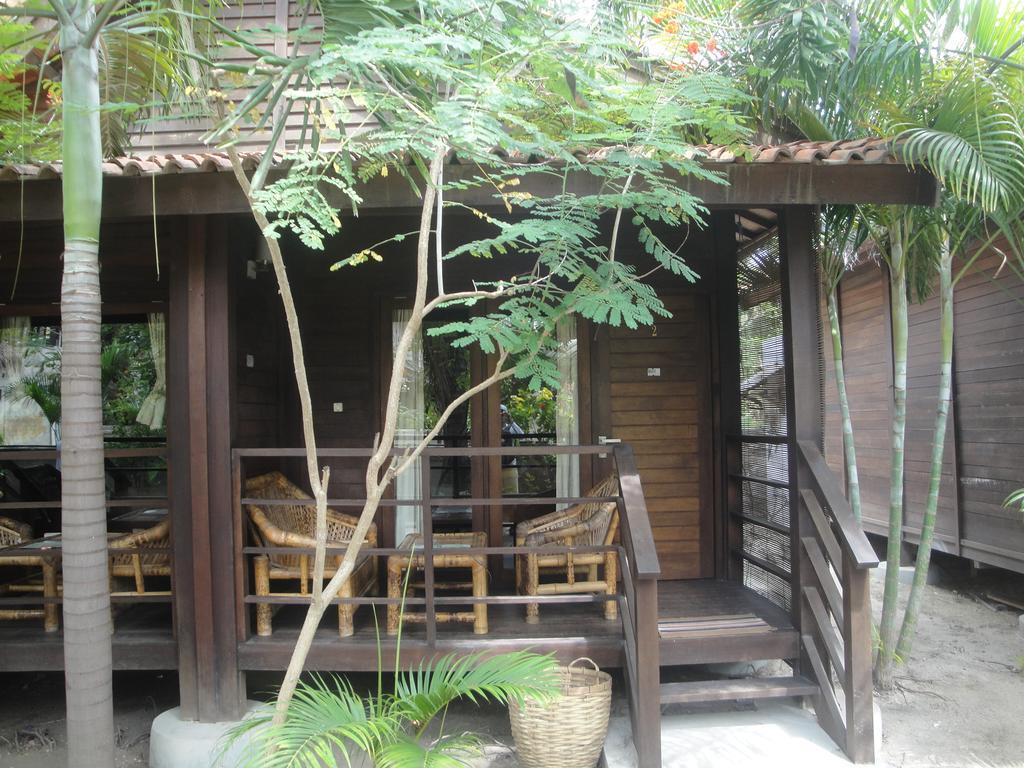 Oceane Paradise Bungalow Τζίλι Τραγουανγκάν Εξωτερικό φωτογραφία