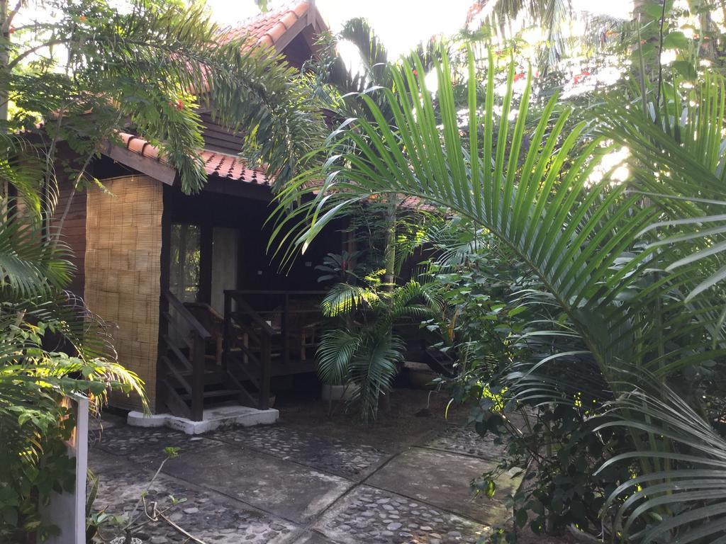 Oceane Paradise Bungalow Τζίλι Τραγουανγκάν Εξωτερικό φωτογραφία